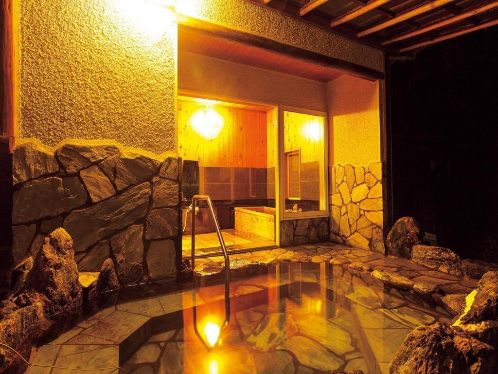 北方温泉 四季の里 七彩の湯 ホテル 武雄市 エクステリア 写真
