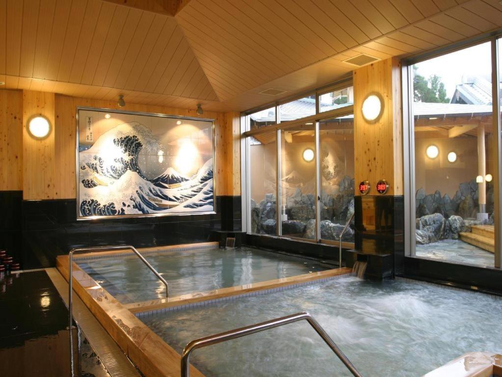 北方温泉 四季の里 七彩の湯 ホテル 武雄市 エクステリア 写真